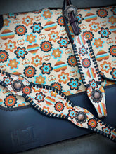 Load image into Gallery viewer, Retro Peace Tack Set