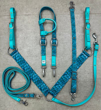 Load image into Gallery viewer, Peacock Tack Bundle