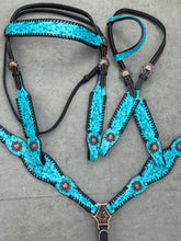 Load image into Gallery viewer, Turquoise Stone Tack Set