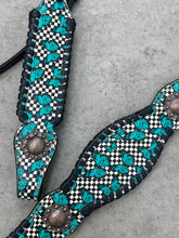 Load image into Gallery viewer, Checkered Butterflies Tack Set