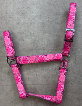Load image into Gallery viewer, Flower Power Tack