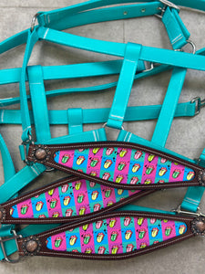 Rolling Checkered Leather Tack