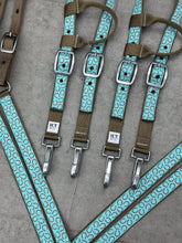 Load image into Gallery viewer, Horseshoes Tack Set