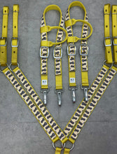 Load image into Gallery viewer, Pineapples Tack Set