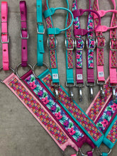 Load image into Gallery viewer, Hawaiian Flowers Tack Sets