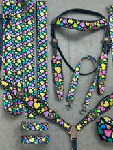 Load image into Gallery viewer, Candy Hearts Leather Tack Set