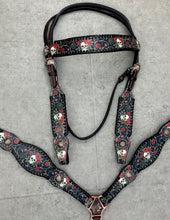 Load image into Gallery viewer, Skulls and Roses Leather Set