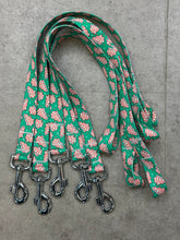 Load image into Gallery viewer, Christmas Tree Cakes Tack