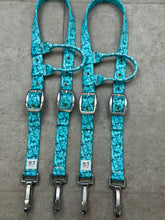 Load image into Gallery viewer, Turquoise Stone Tack