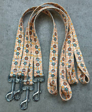 Load image into Gallery viewer, Retro Peace Tack