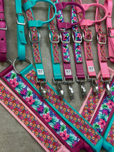 Load image into Gallery viewer, Hawaiian Flowers Tack Sets