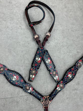 Load image into Gallery viewer, Skulls and Roses Leather Set
