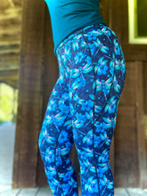 Load image into Gallery viewer, Patterned Yoga Pants