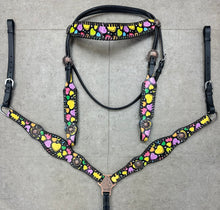 Load image into Gallery viewer, Candy Hearts Leather Tack Set