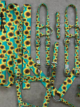 Load image into Gallery viewer, Teal Sunflower Tack
