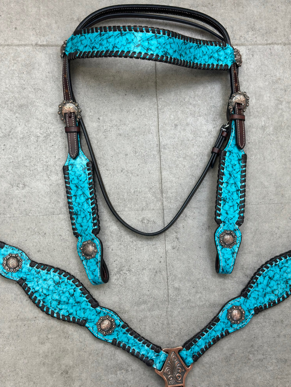 Turquoise Stone Tack Set