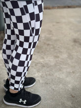 Load image into Gallery viewer, Patterned Yoga Pants