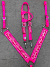 Load image into Gallery viewer, Barbie Tack Set