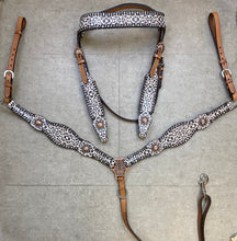 Load image into Gallery viewer, White Cheetah Leather Tack Set