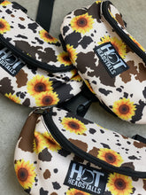 Load image into Gallery viewer, Cowhide Sunflower Saddle Pouch