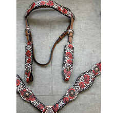 Load image into Gallery viewer, Cheetah Rose Leather Tack Set